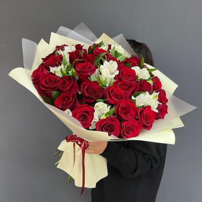 Букет «Танец любви» – гармония страсти и нежности в каждом лепестке Златоуст Челябинская область